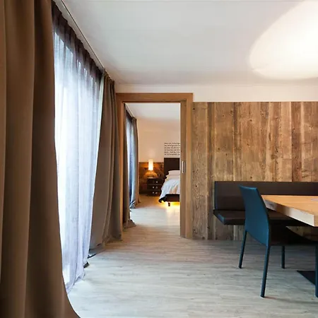 Burgus - Design Suites & Apartments-3